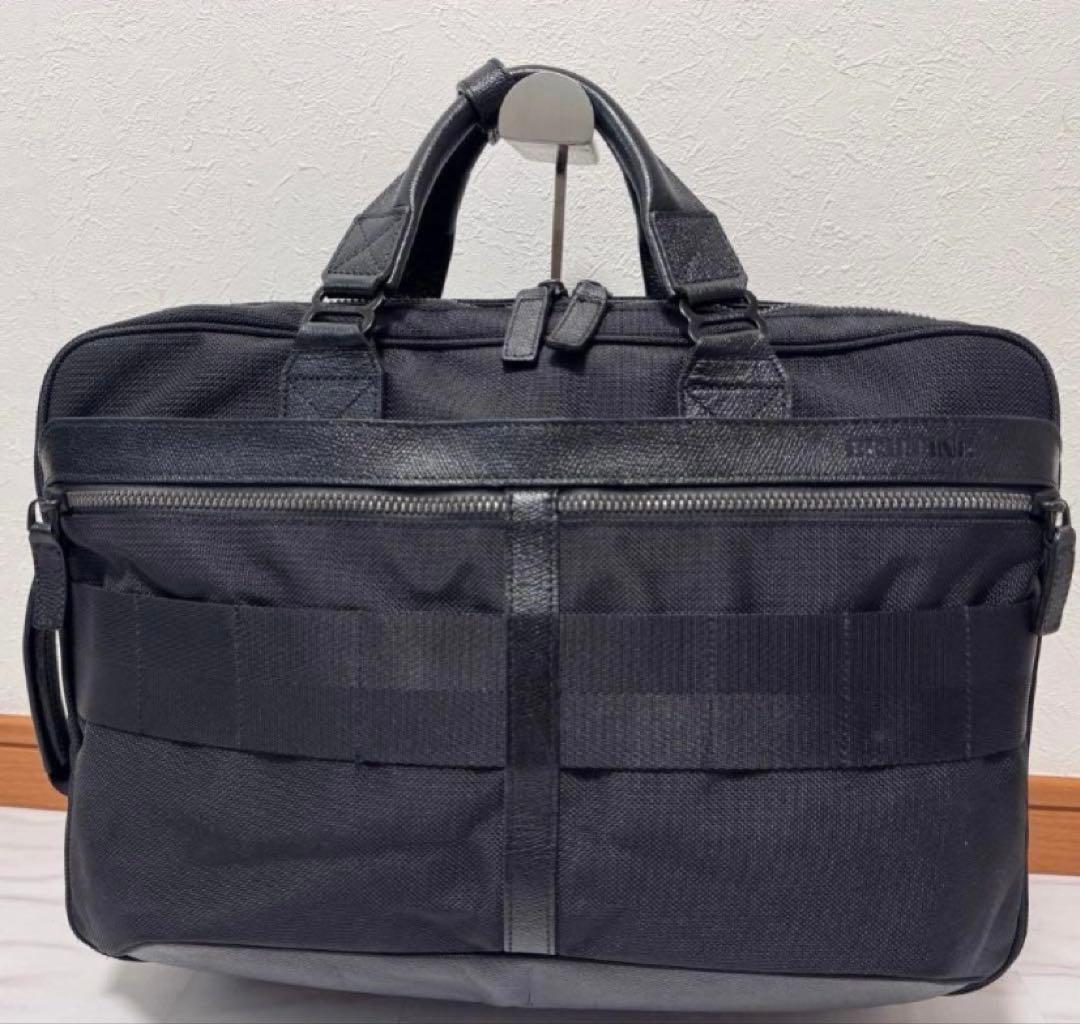 【定番モデルに飽きた方にオススメ】BRIEFING FUSION TRINITY