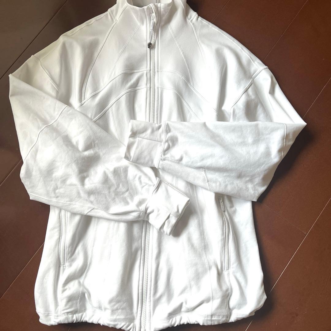 その他 Levi