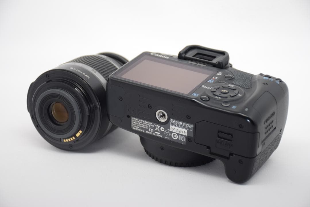 ⭐届いてすぐ使える⭐ Canon Kiss X3 一眼レフカメラ 人気機種 入門
