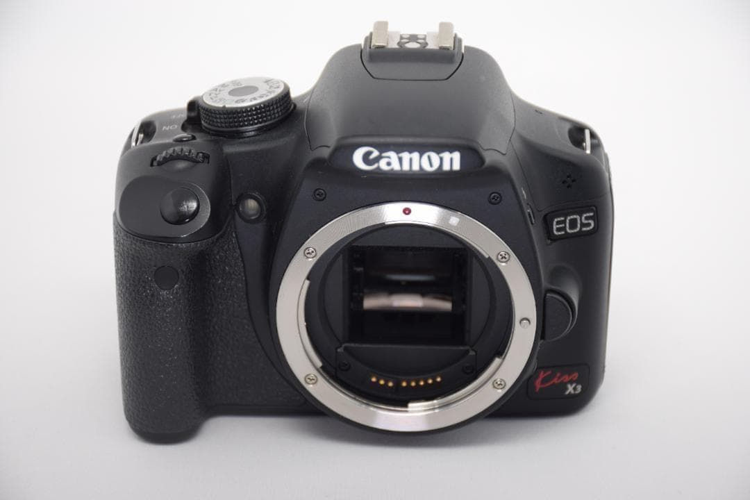 ⭐届いてすぐ使える⭐ Canon Kiss X3 一眼レフカメラ 人気機種 入門
