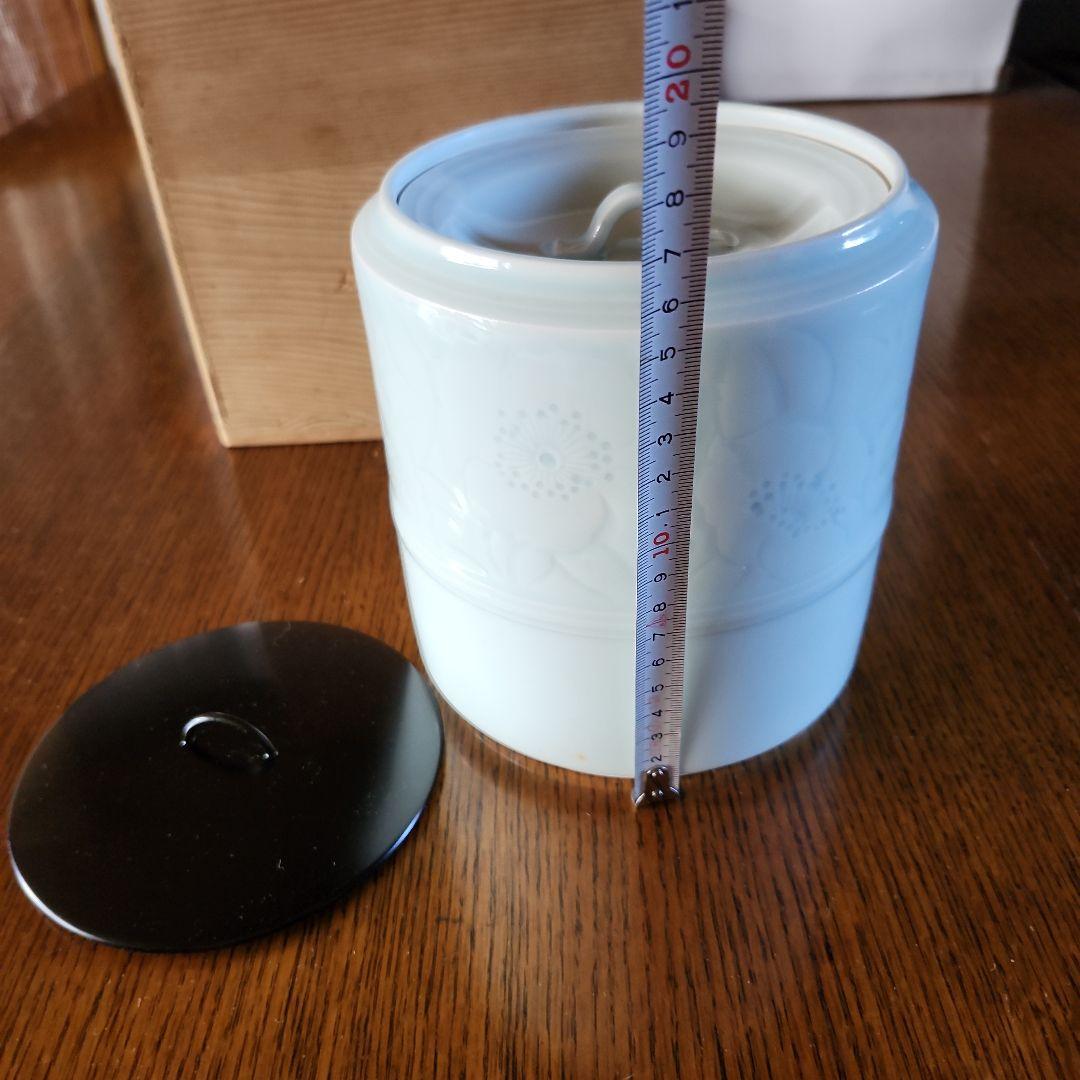 青磁　 陶器 水差し 花模様