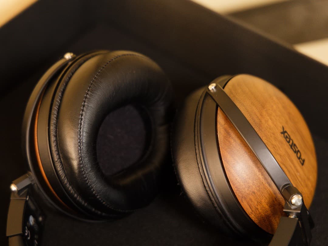 FOSTEX　TH610　ケーブルなし・MMCX変換コネクタ(E4UA製作品)