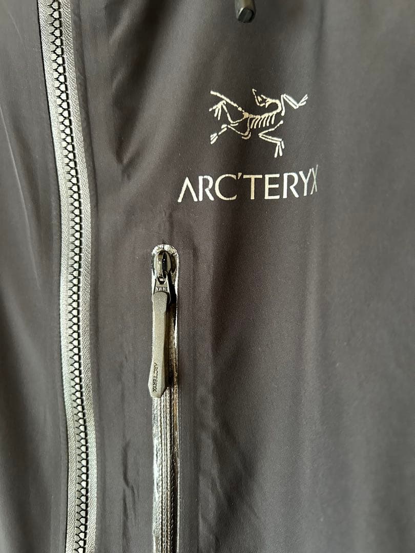 ARC'TERYX アークテリクス　アルファis