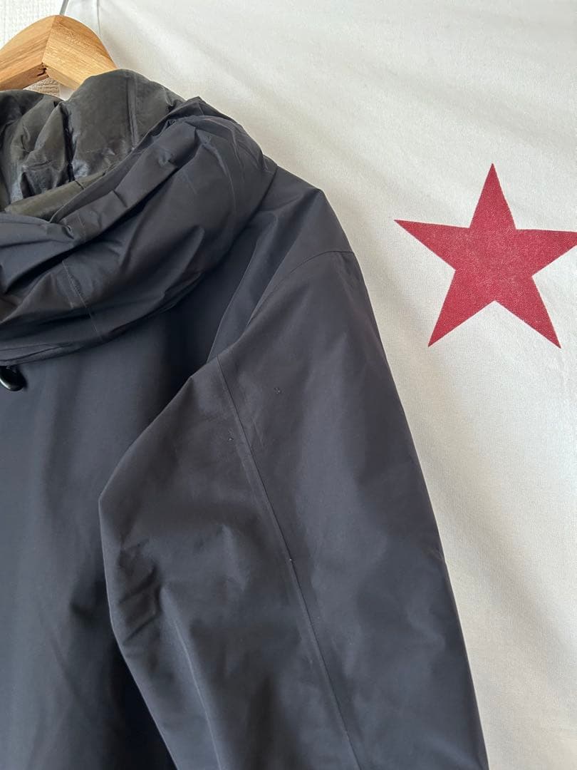 ARC'TERYX アークテリクス　アルファis