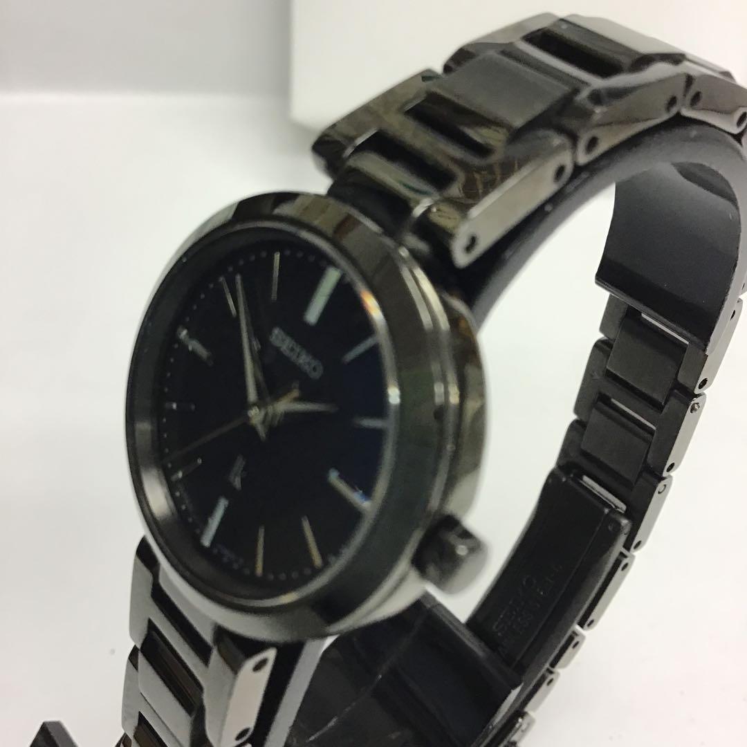 超美品　SEIKOセイコー　LUKIAルキア　ソーラー時計 SSVR141