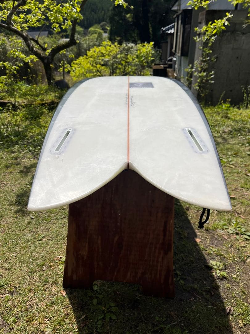 中古クリステンソンサーフボード5'4 ツインフィッシュ、フィン付き