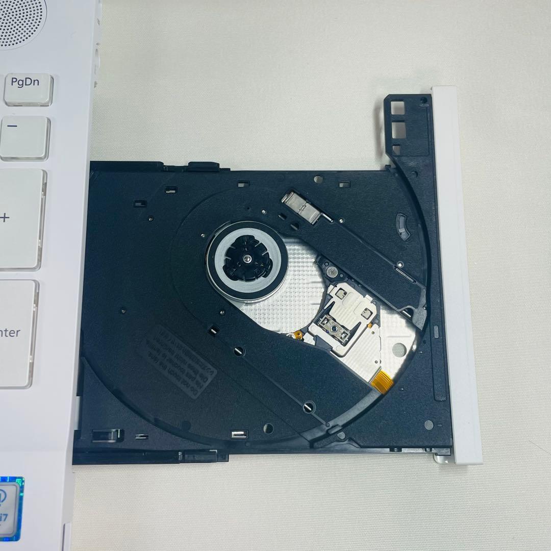 Core i7 SSD 512GB 32GB Windows11 富士通