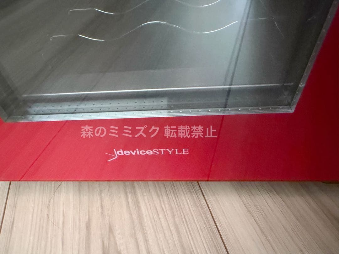 【生産完了品】デバイスタイル ペルチェ式ワインセラー レッド CE-8W 右開き
