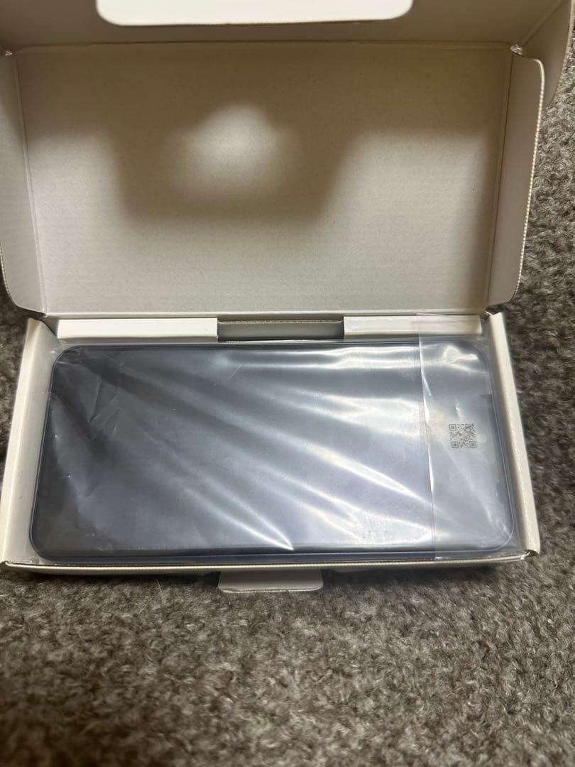 docomo 本体 arrows We F-51B(ネイビー) 新品！