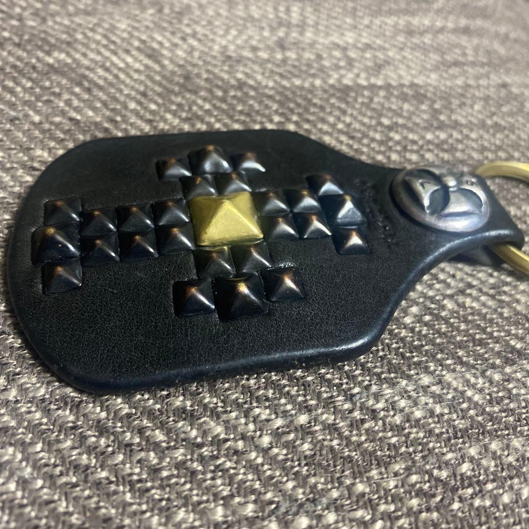 stoplight ストップライトスタッズキーホルダー