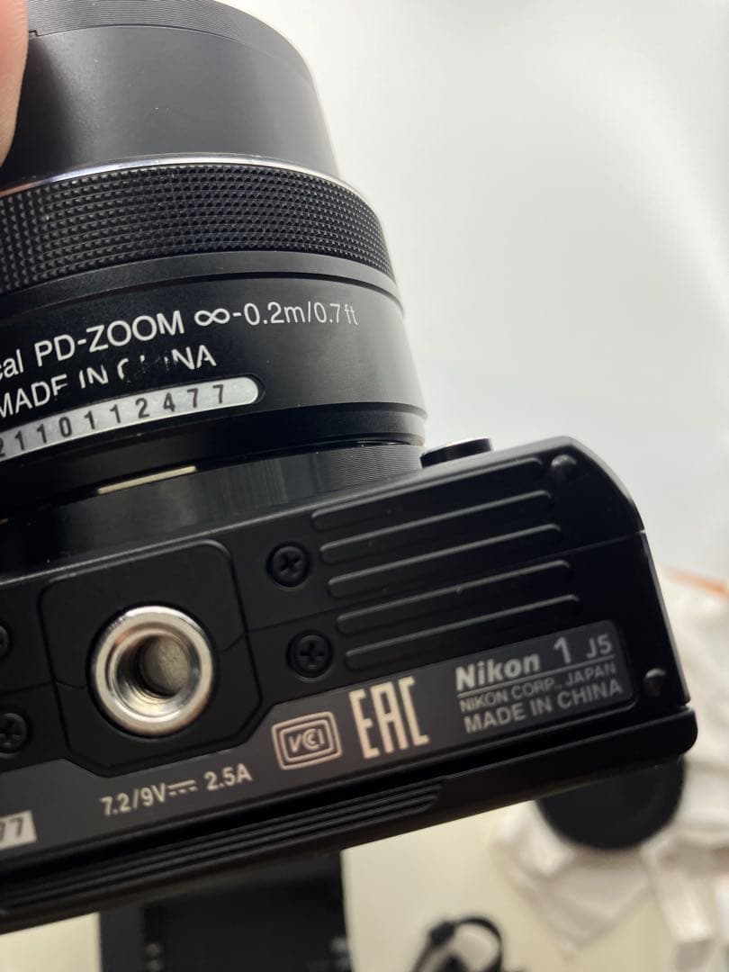 【返品保証・動作確認済】Nikon 1 J5 ブラック ダブルレンズキット