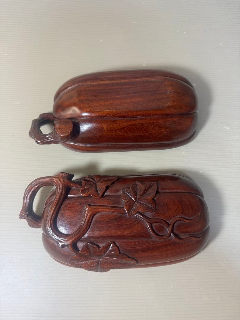 2467本紫檀　蓋物　瓜　希少木　漆塗り　小物入れ　置物　美術工芸品　飾り　美品