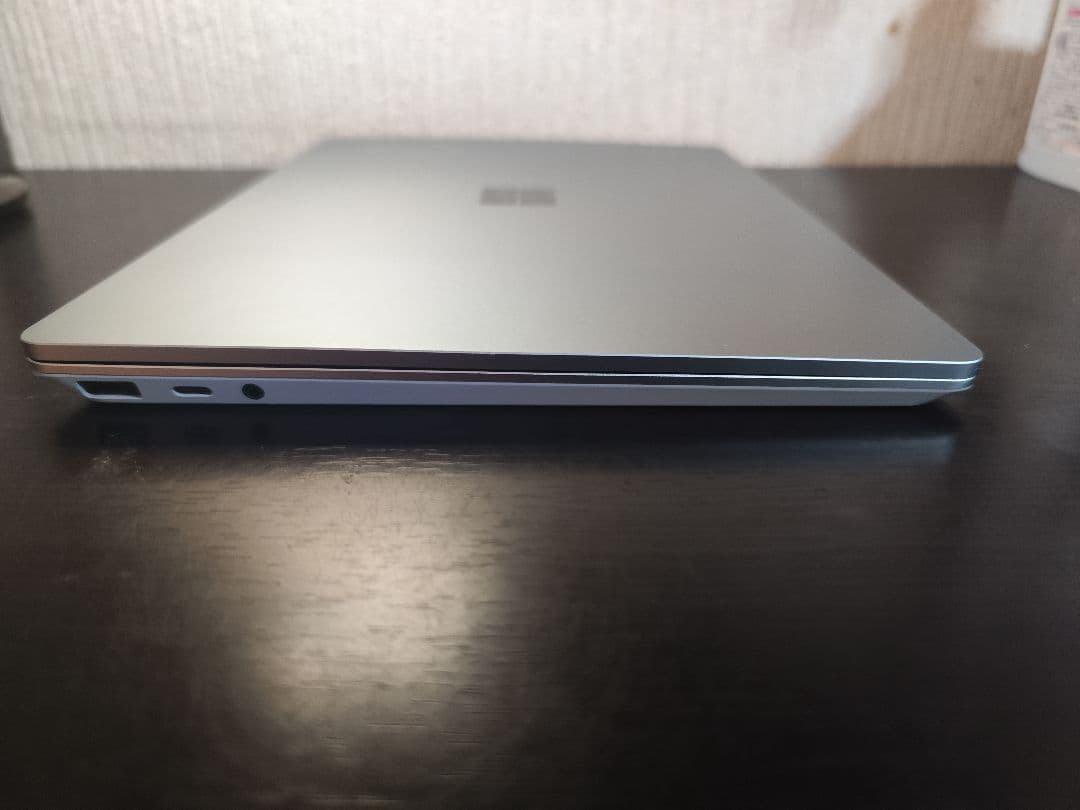 Microsoft Surface Laptop Go 第1世代