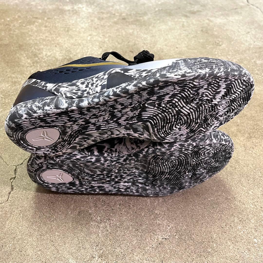 スニーカー Nike Kobe 9 EM Low Mambacita (GS) 23.5cm