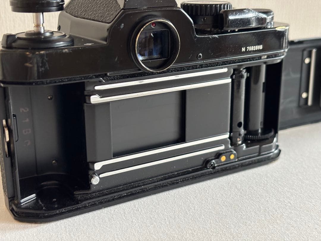 Nikon NewFM2 一眼レフカメラ Nikkor 50mm f/1.4