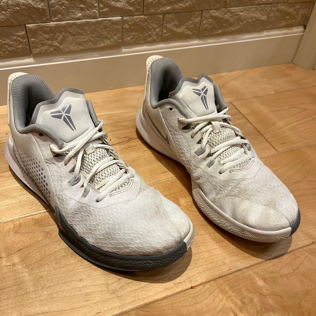 希少　Nike Mamba Fury size 28