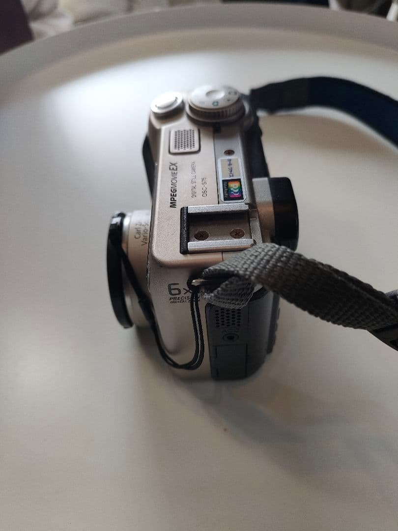 SONY Cyber-shot DSC-S75 本体のみ　電源入ります。
