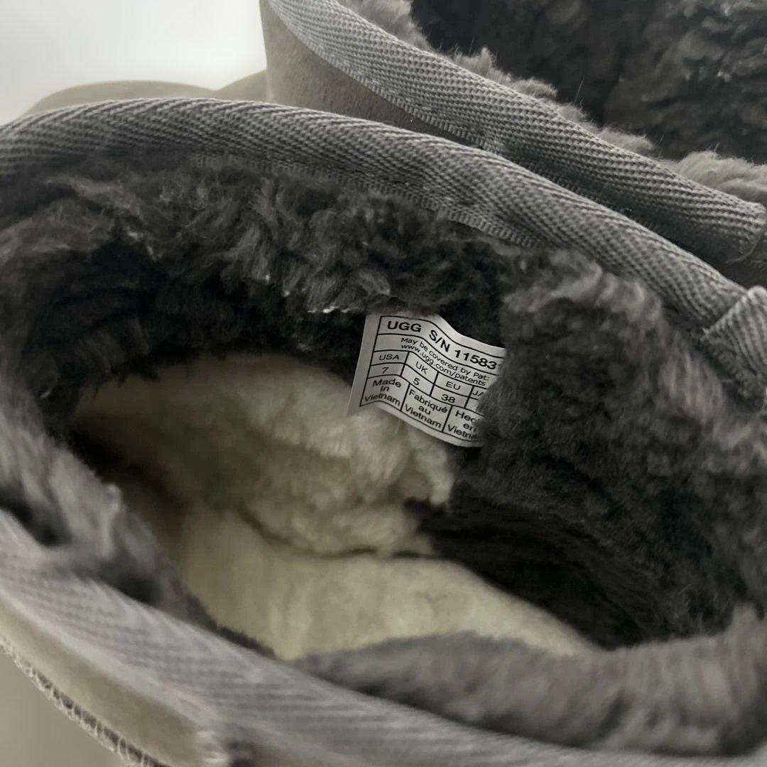 UGG CLASSIC ULTRA MINI NEW HEIGHTS 24センチ