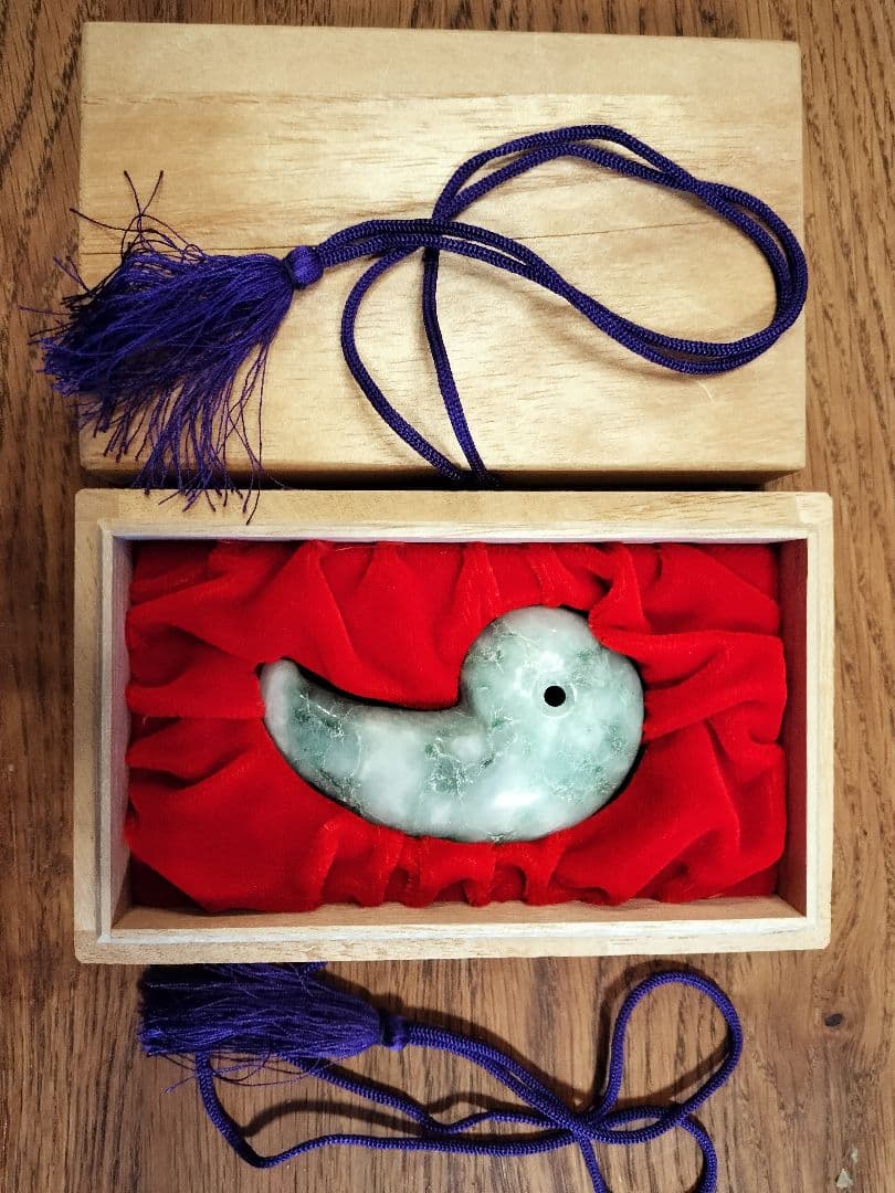 超希少 7cm 祖父のコレクション 糸魚川 翡翠 勾玉