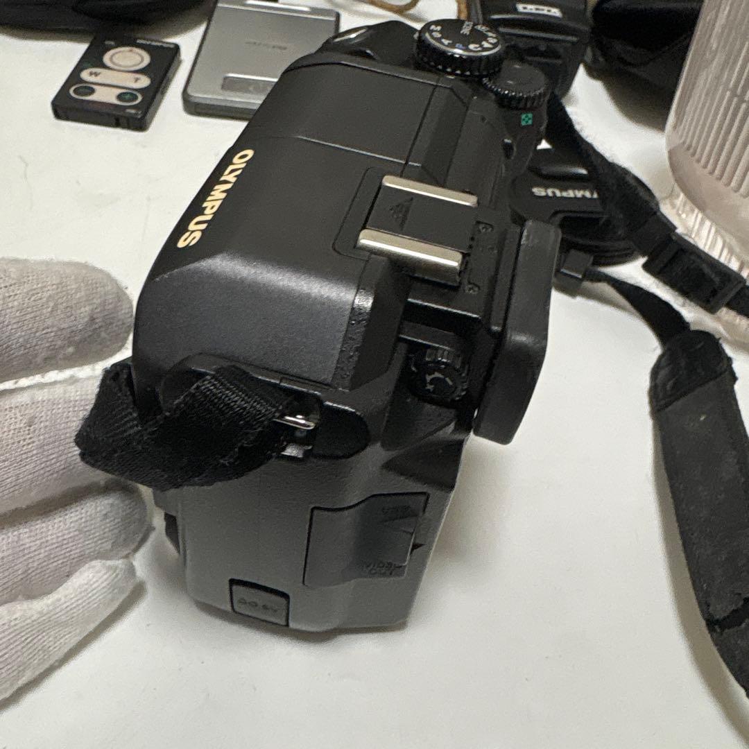 OLYMPUS オリンパス E-300 デジタル一眼レフカメラ レンズ3点