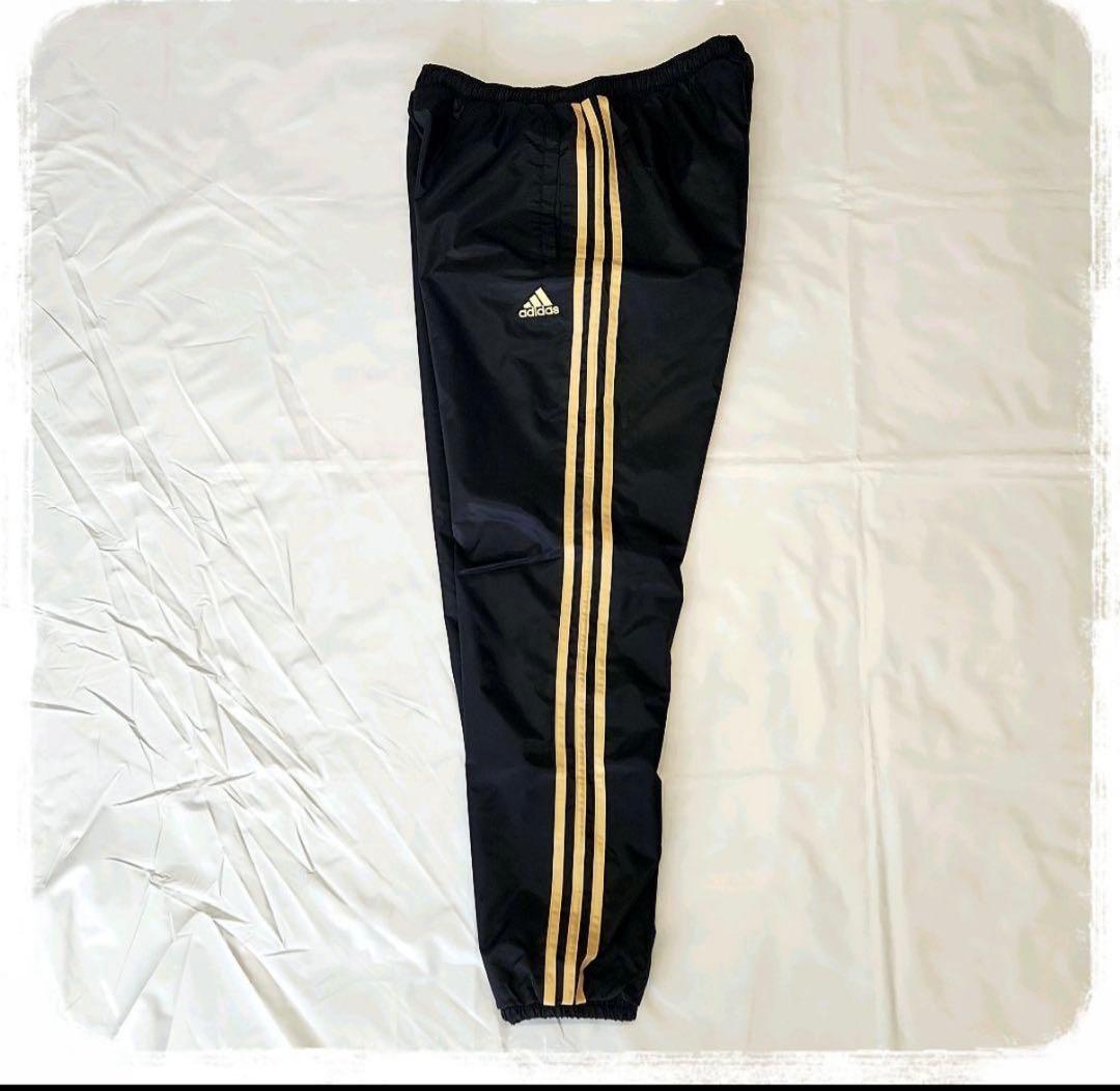 adidas ウインドブレーカー　上下 黒✖︎ゴールド