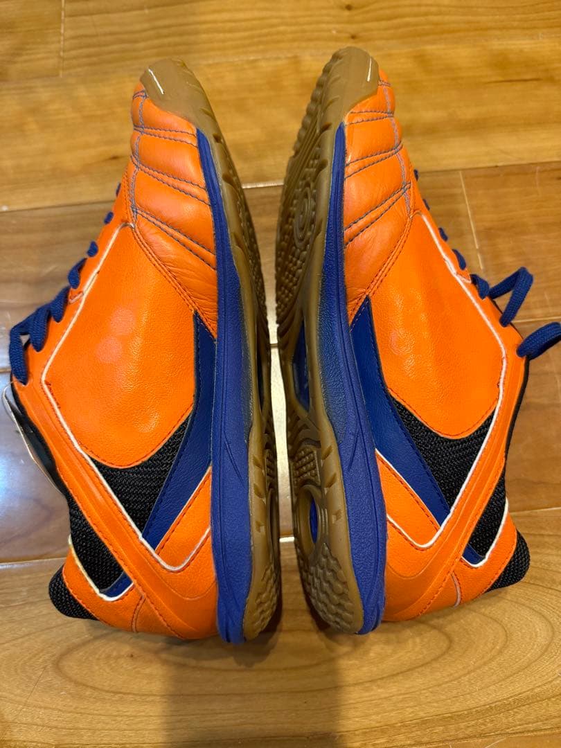新品　SVOLME solodanteフットサルシューズ オレンジ 26.0