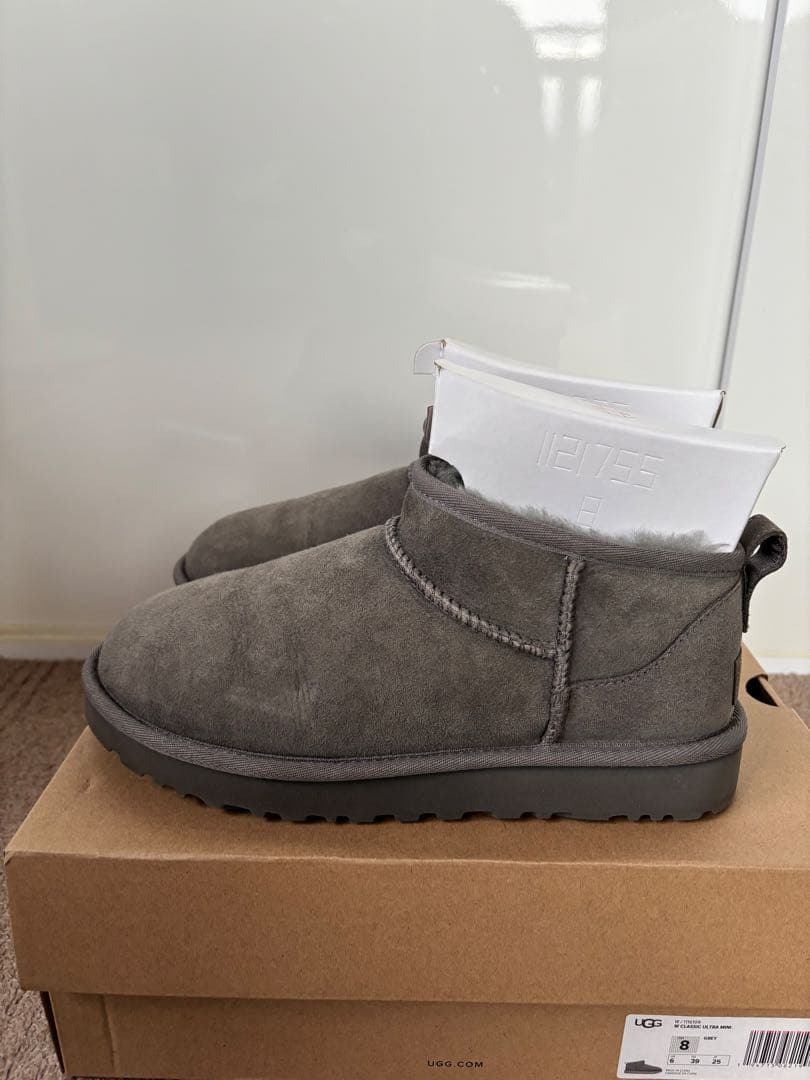 【週末セール】UGG✨️国内正規品✨️25cm クラシックウルトラミニ グレー