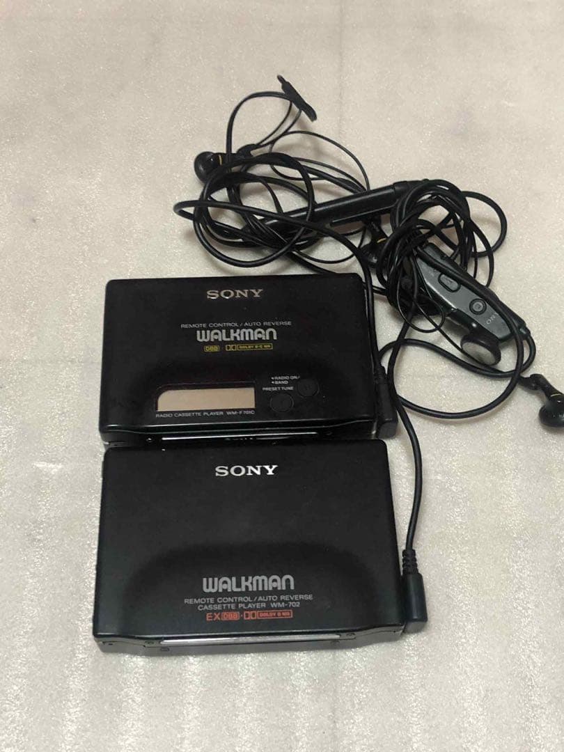 SONY WALKMANソニー ウォークマン カセットプレーヤージャンク品2個