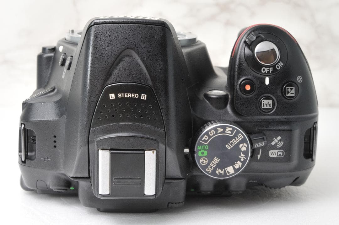 Nikon D5300⭐️Wi-Fi スマホ転送 一眼レフカメラ 高画質 ニコン