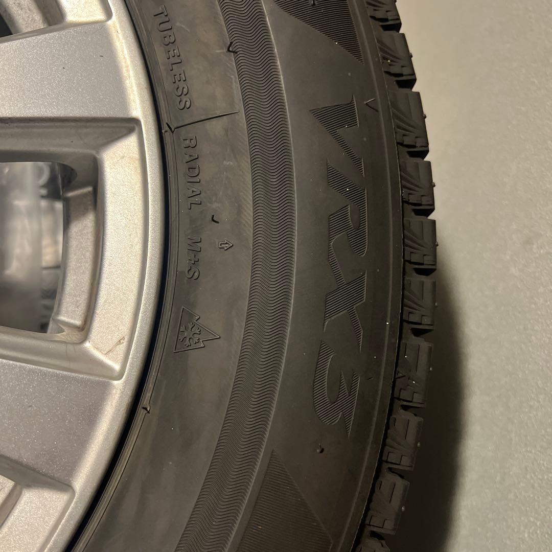 ブリヂストン スタッドレスタイヤ 215/65R16 ホイールセット美品