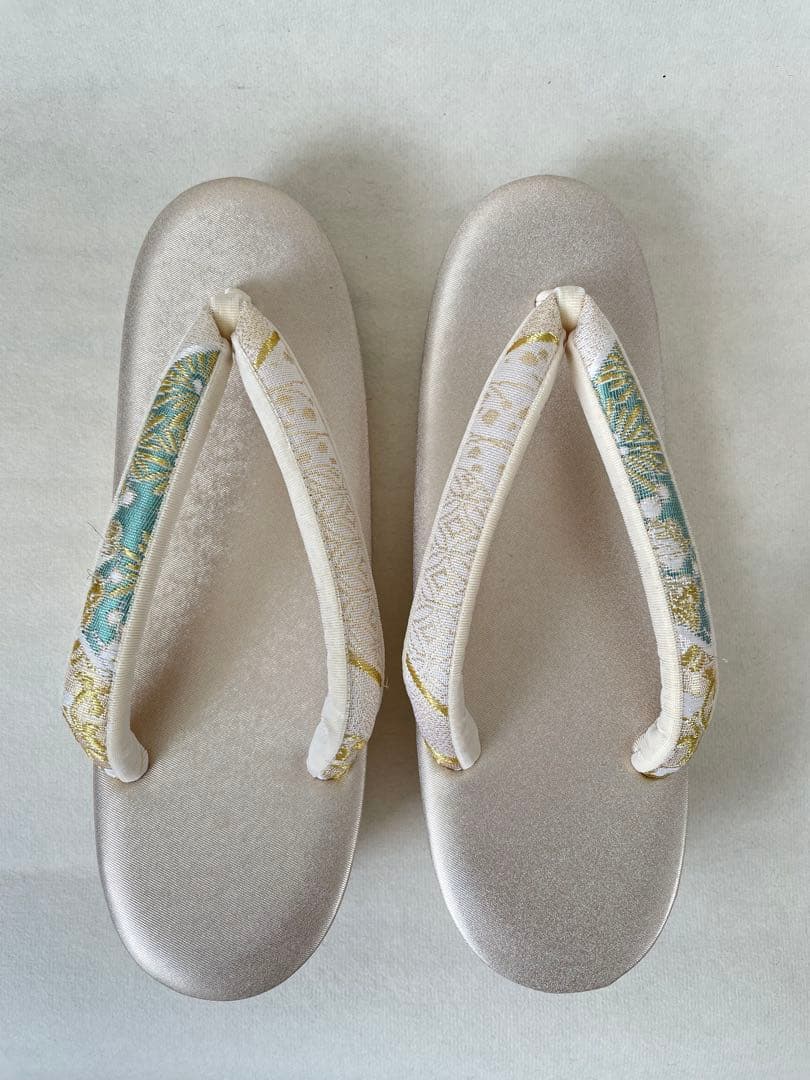 美品　和装用バッグと草履のセット　着物