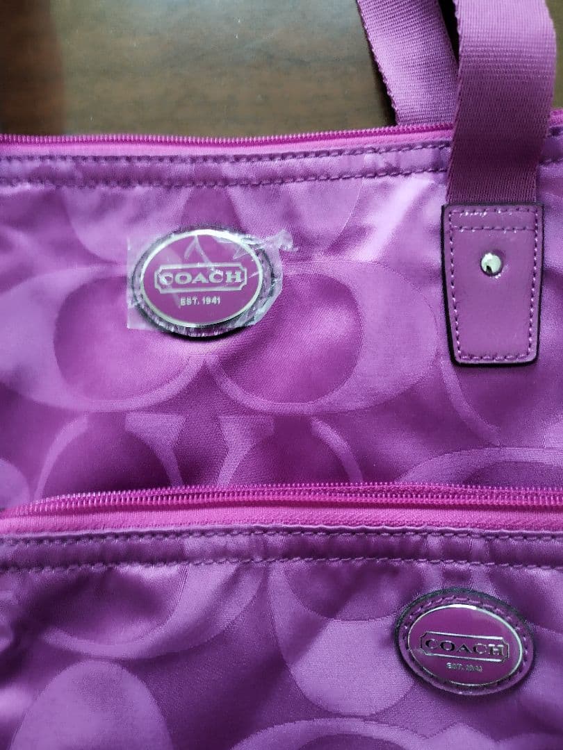 コーチ 新品 トートバッグ ポーチ エコバッグ 折りたたみ シグネチャー