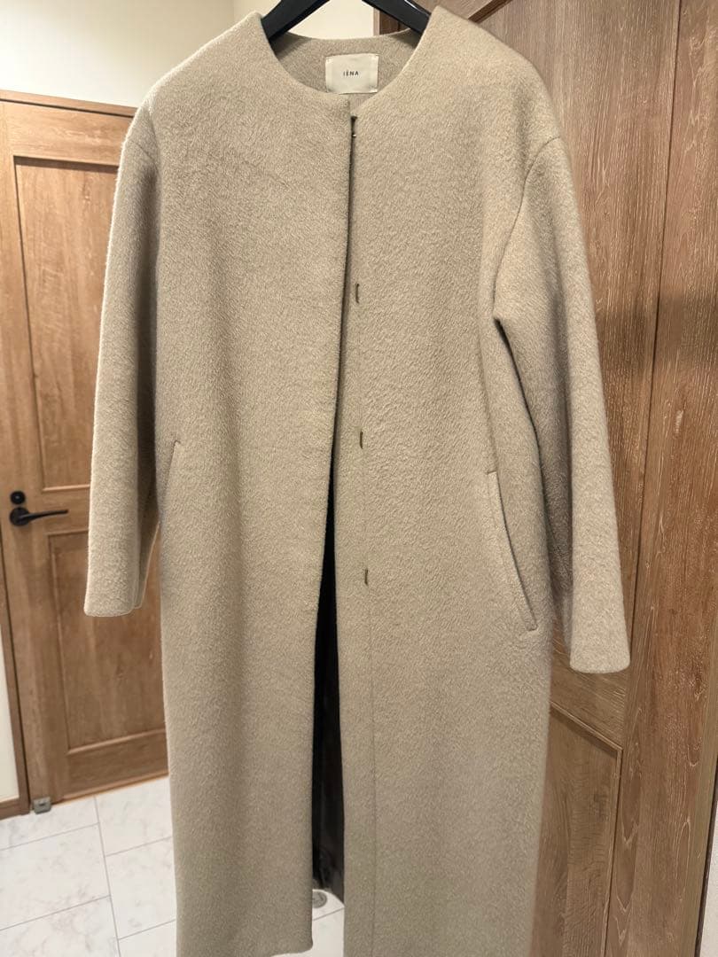 IENA ラムウールノーカラーロングコート