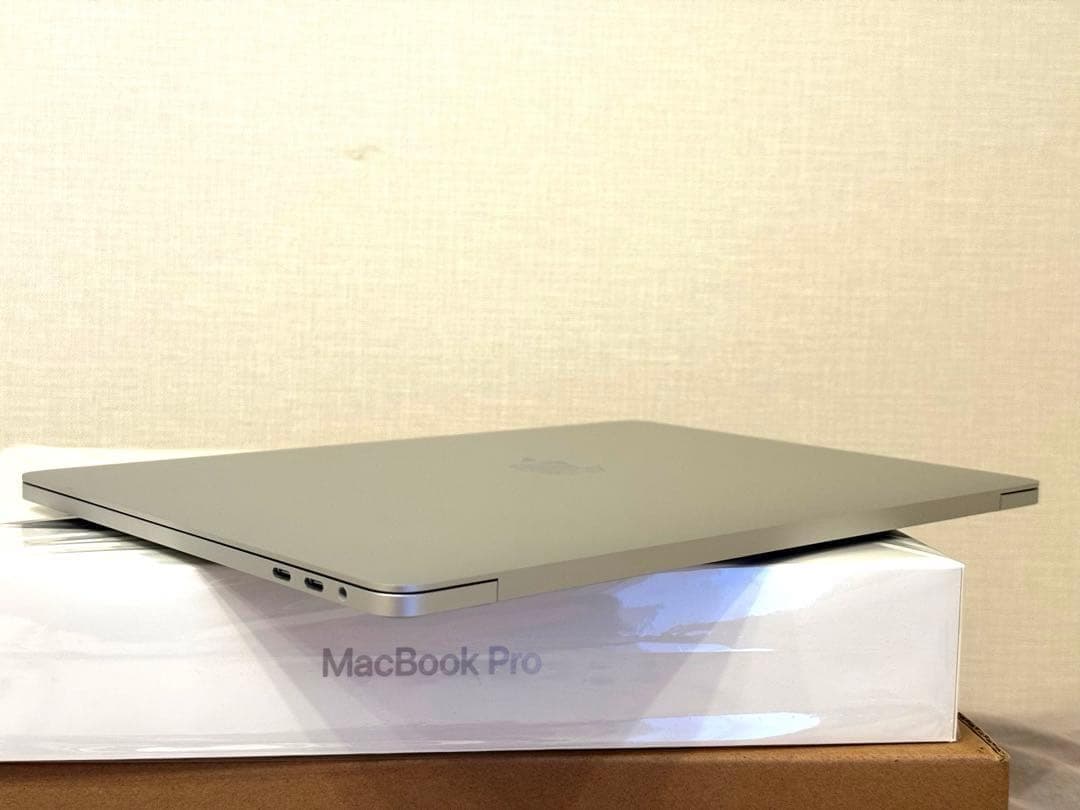 ★美品★MacBook Pro 13インチ TouchBar搭載 2TBHDD付