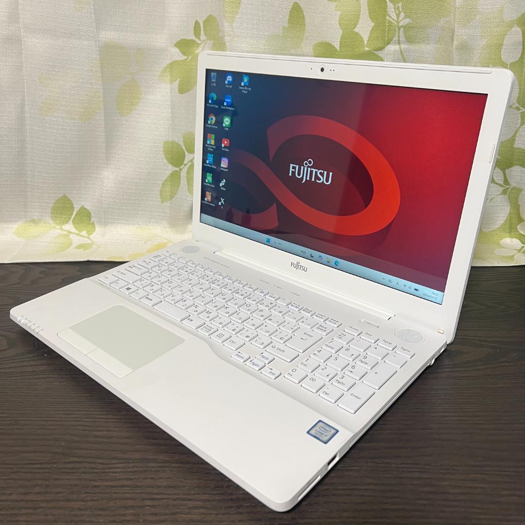 富士通 LIFEBOOK✨SSD240GB☆Core i7☆メモリ8GB