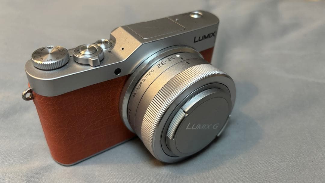 LUMIX Panasonic DC-GF9W ミラーレス一眼 4K撮影 G9