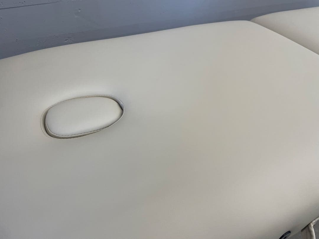 ETBELLA 折りたたみ施術ベッド