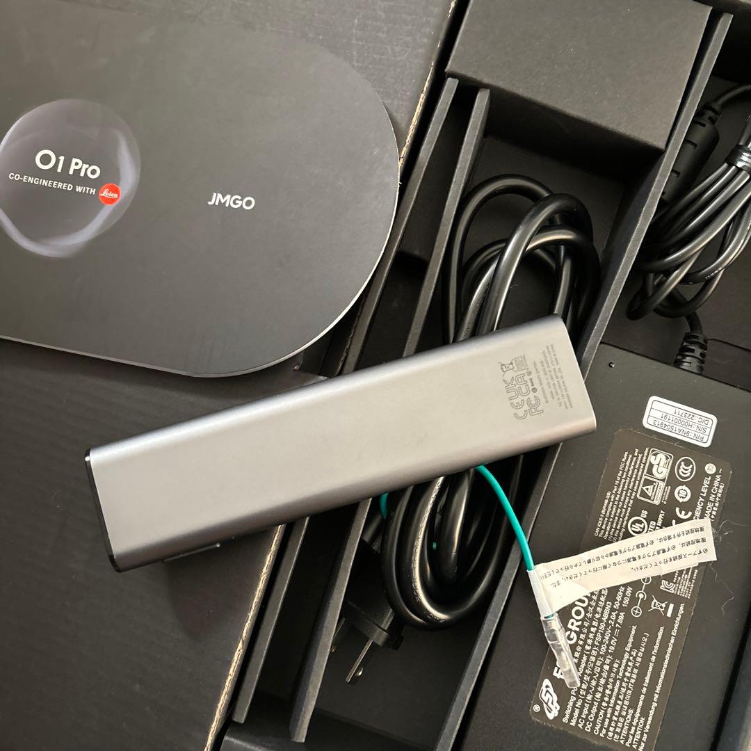 JMGO O1 Pro プロジェクター本体