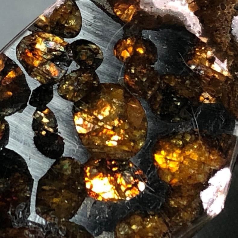 ｎ*＊様 隕石 アルタイ隕石　原皮付き　石鉄隕石　パラサイト隕石　２点　重さ52