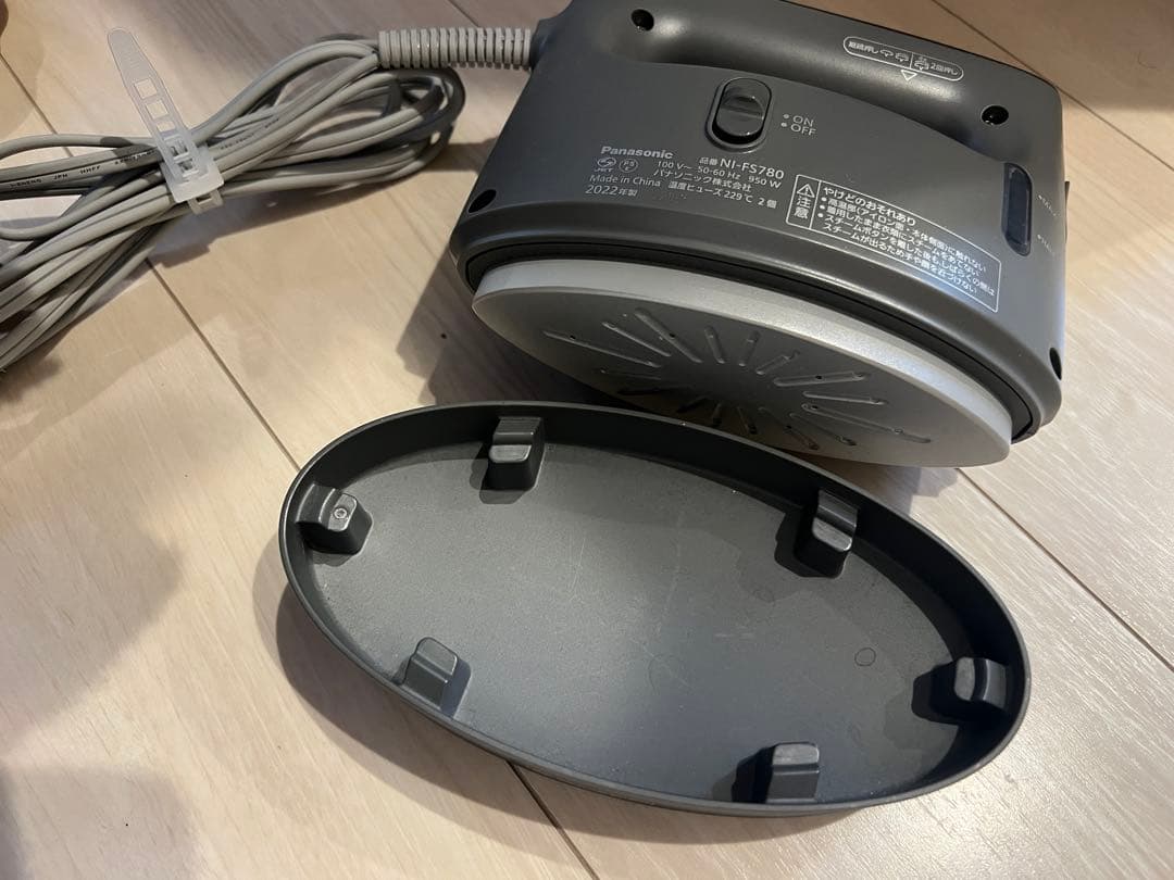値下げしました美品Panasonic NI-FS780 アイロン グレー