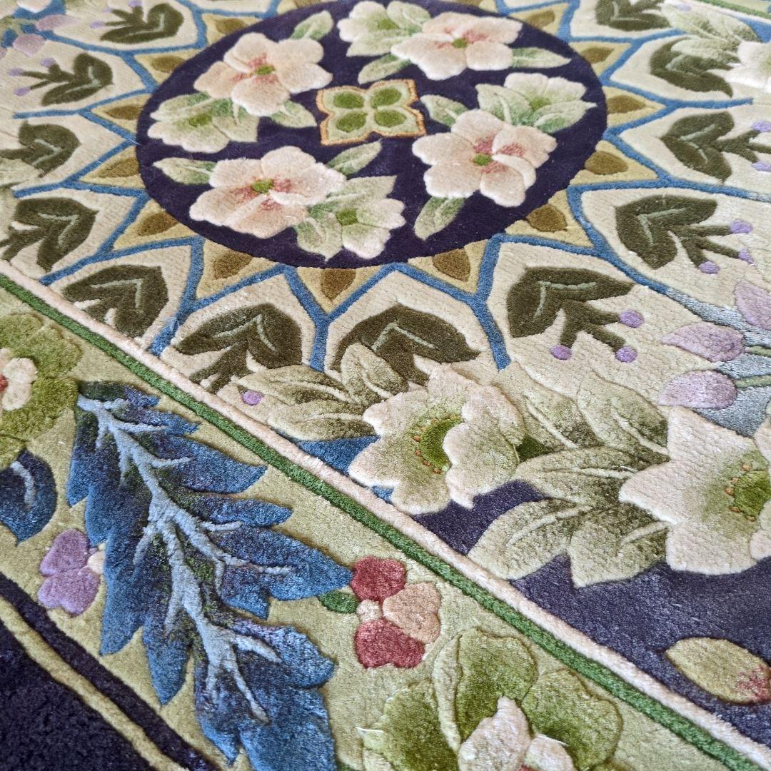 玄関マット　花柄刺繍ネイビーブルー　ラグ