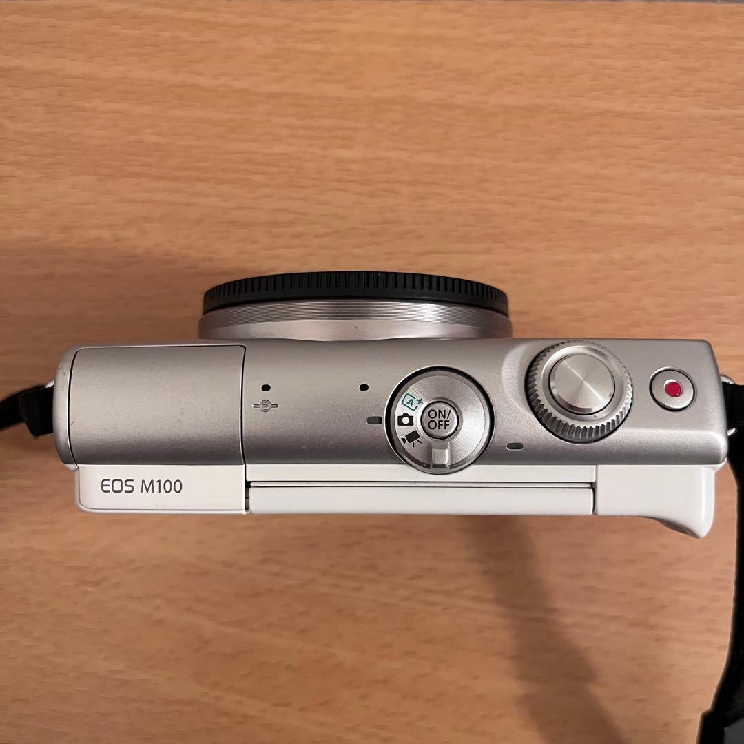 【美品】Canon EOS M100 ミラーレス一眼カメラ ダブルレンズキット