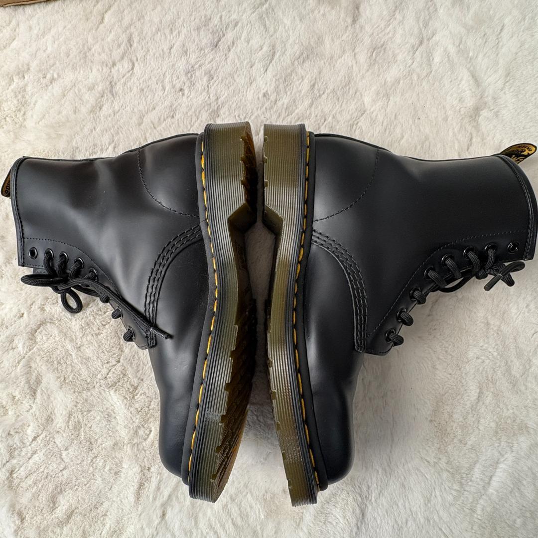 未使用級　ドクターマーチン 10072　8ホールブーツ UK5 24cm