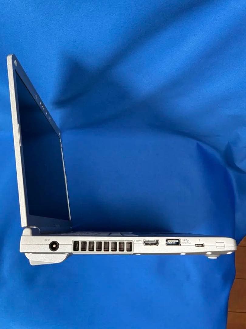 人気の軽量、最速SV9 win11 office2024認証済バッテリー好調