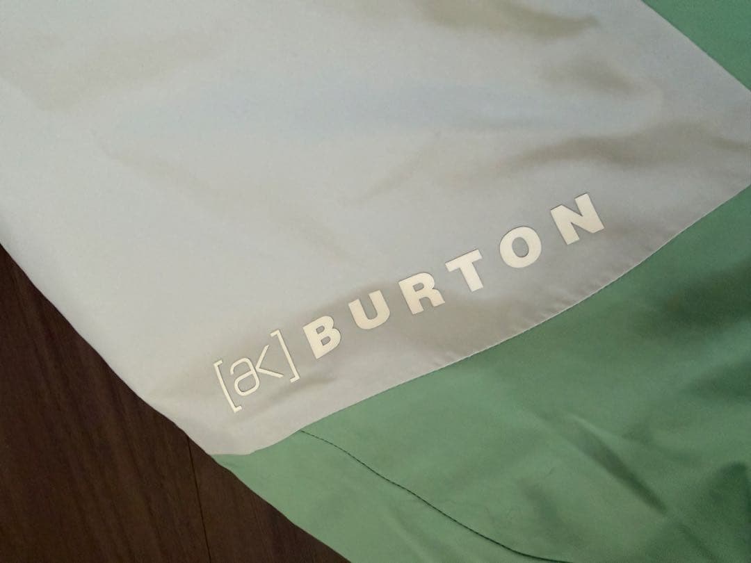 【新品】Burton スノーボードジャケット ミントグリーン