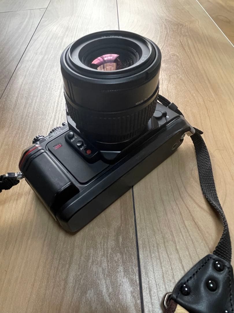 ニコンF501 レンズ30-70ミリF3.3-4.5 純正ベルト付き