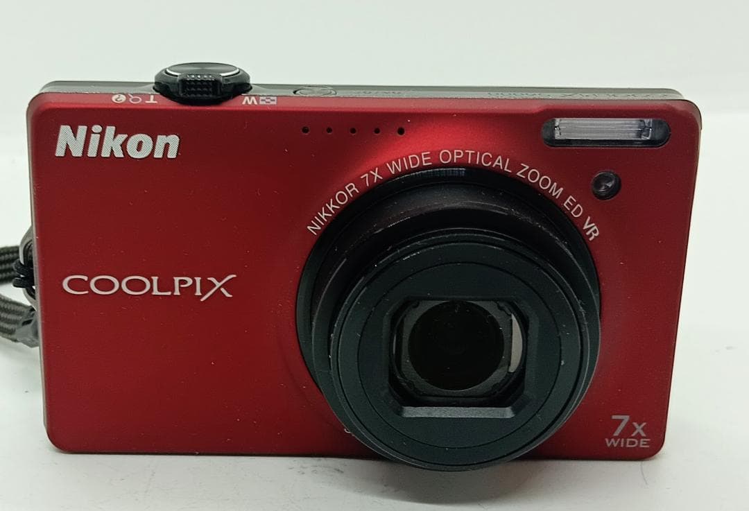 Nikon coolpix s6000 レッド デジタルカメラ充電器付き、箱付き