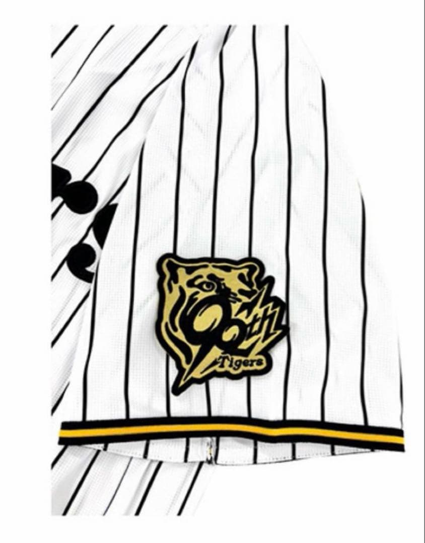 阪神タイガース　佐藤輝明　90周年レプリカユニフォーム（ホーム）Mサイズ【新品】