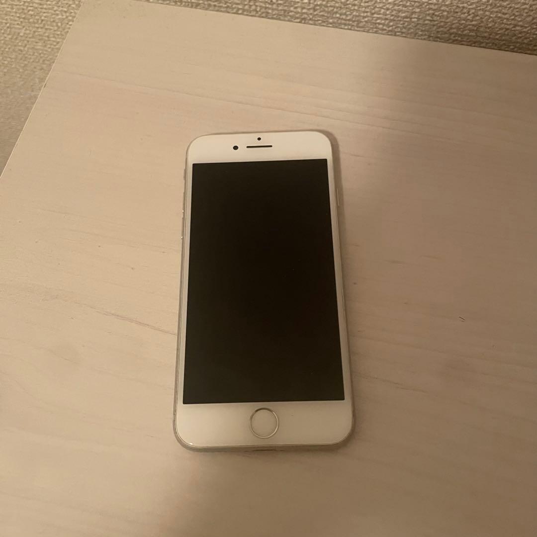 iPhone8 本体　64G