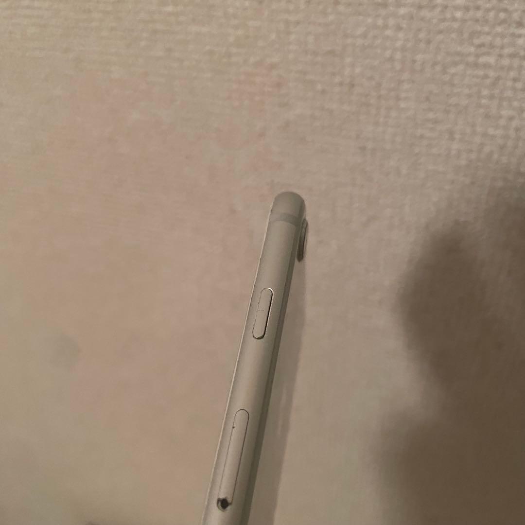 iPhone8 本体　64G